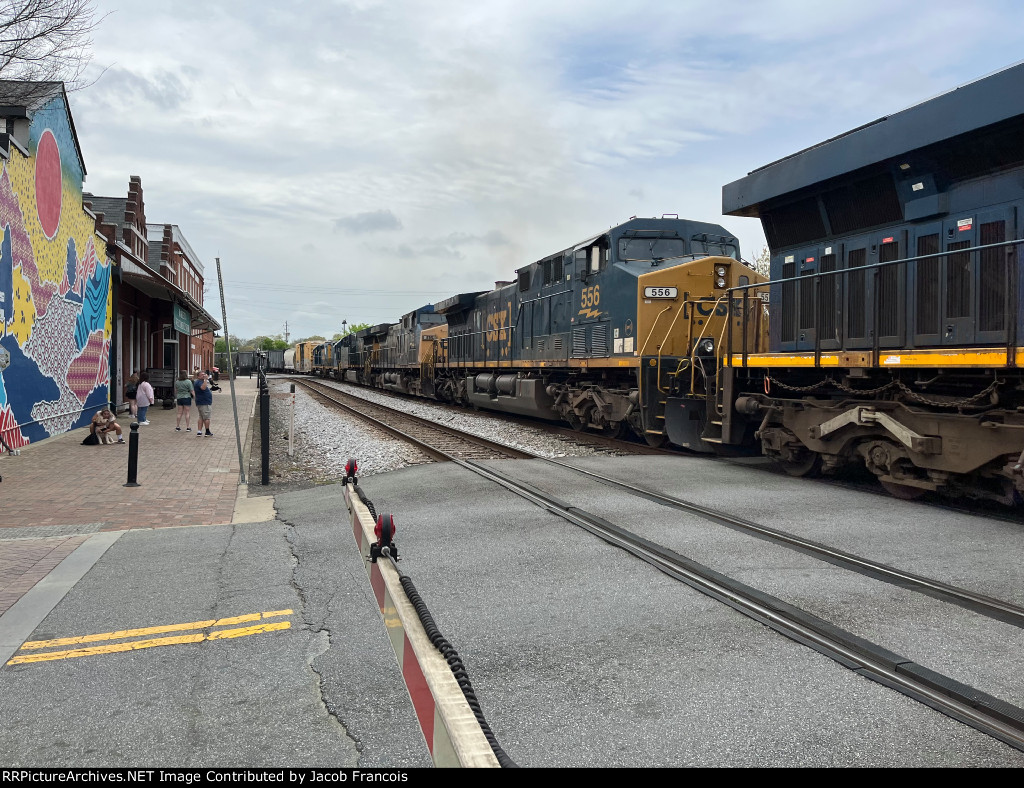 CSX 556